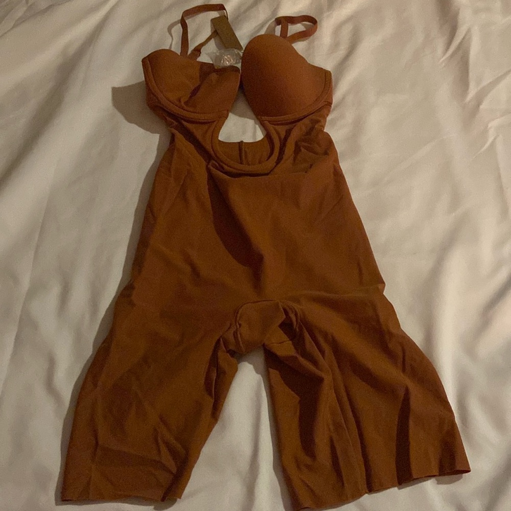 SKIMS Sculpting Bodysuit Shapewear in Bronze